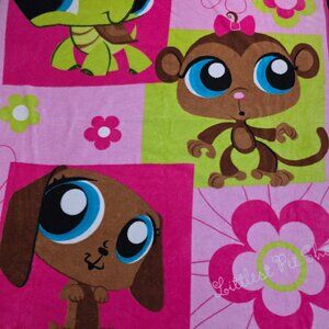 Vintage 2008 Hasbro 60X50 Littlest Pet Shop Fleece  Blanket Turtle Monkey Dog